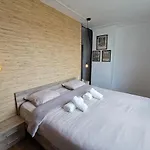 Apartment Le Globe-trotter - Les Maisons De Madeleine