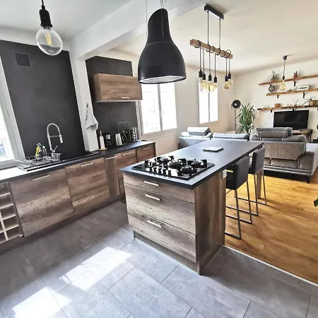 Le Globe-trotter - Les Maisons De Madeleine